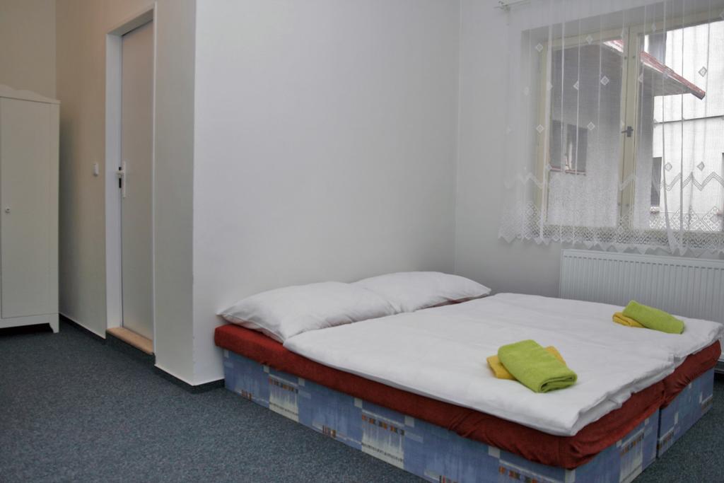 Sport Hotel Mustek Яхимов Экстерьер фото